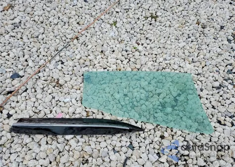 2024 Tesla Model 3 z USA, uszkodzony, nr VIN 5YJ3E1EA9RF859558